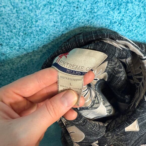 Extreme Gear Mens L Hawaiian Shirt Gray Tan Floral 100% Poly Made in Korea - Picture 11 of 14